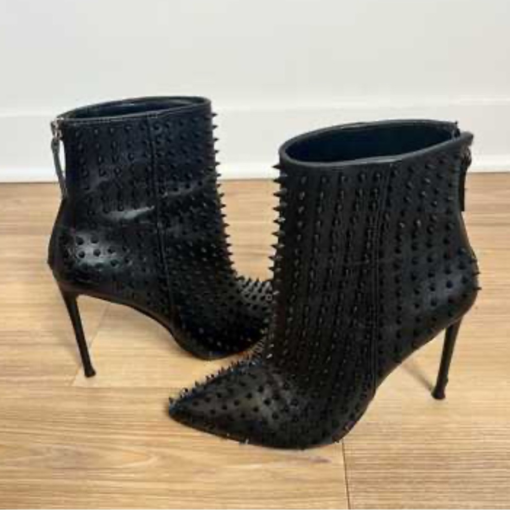 Steve Madden Black Spiked Heeled Boots